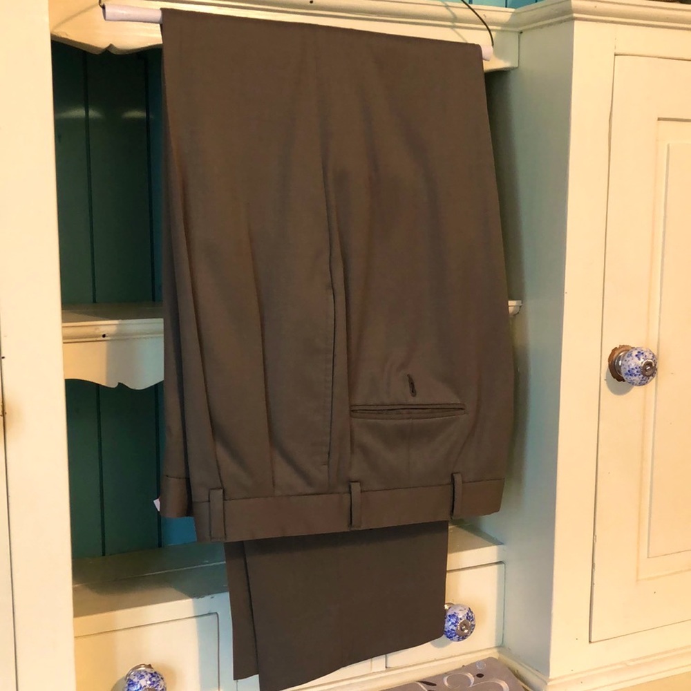 Austin Reed 36x32 dress pants